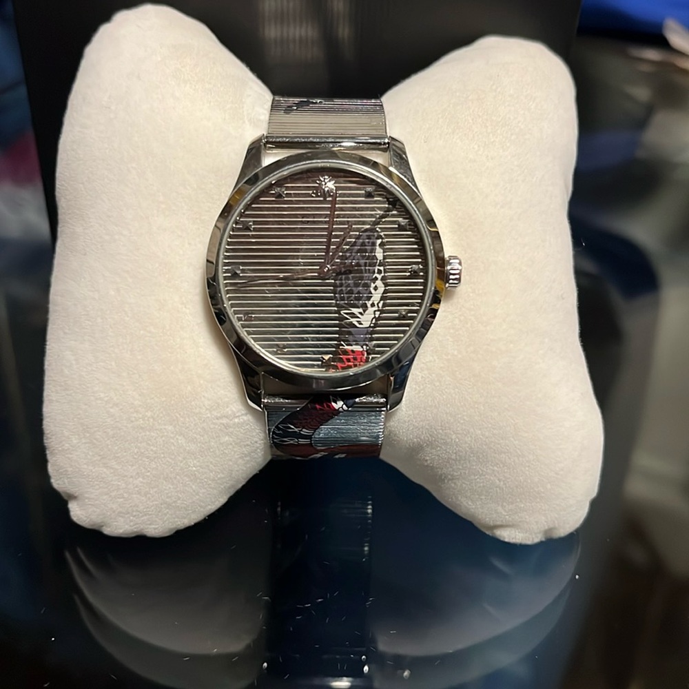 Gucci G-Timeless Watch 38mm silver.